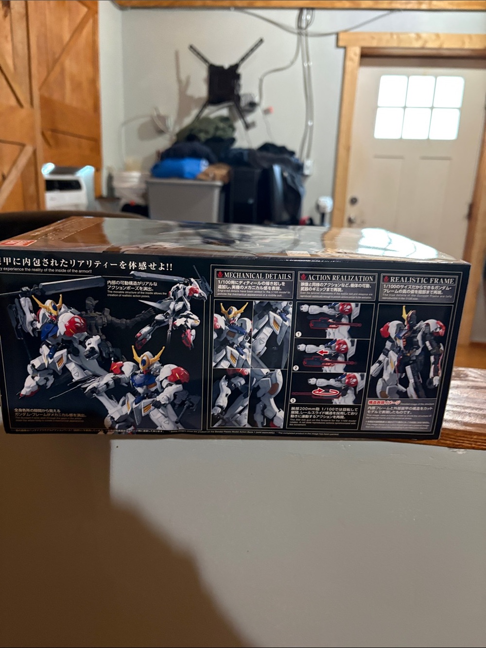 Gundam Barbatos Lupus 1/100 Model Kit - White & Blue - Picture 3 of 11